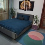 V33 RENOVATION vopsea direct pe gresie, pardoseală de interior, lemn, suprafețe laminate - pe bază de apă, aspect satinat